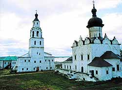 Успенский собор и Никольская трапезная церковь